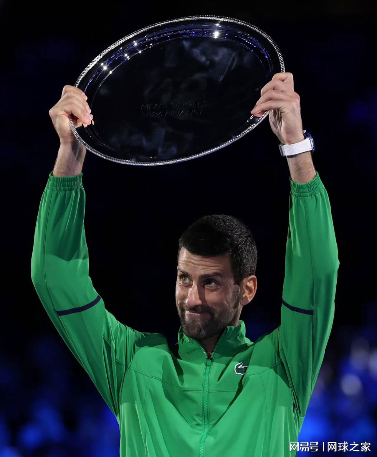 企鹅体育-错失25冠，德约颁奖台上留下伤感言论引球迷猜测：或许真想退役了